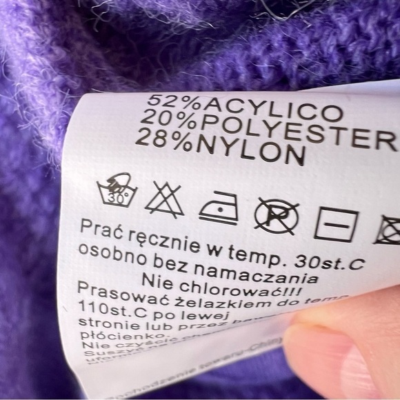 LILAC PURPLE CABLE KNIT DROP SHOULDER SOFT CROPPED SWEATER SIZE MEDIUM NWOT - Picture 3 of 7